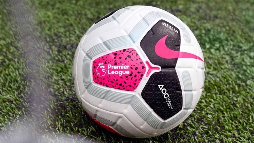 رسميا | أندية الـ"بريمير ليغ" تتحد وتُمدد فترة الميركاتو الصيفي