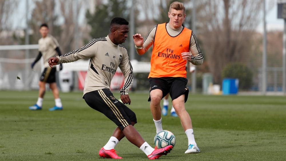 ريال مدريد يفقد 3 لاعبين آخرين في مواجهة ريال بيتيس