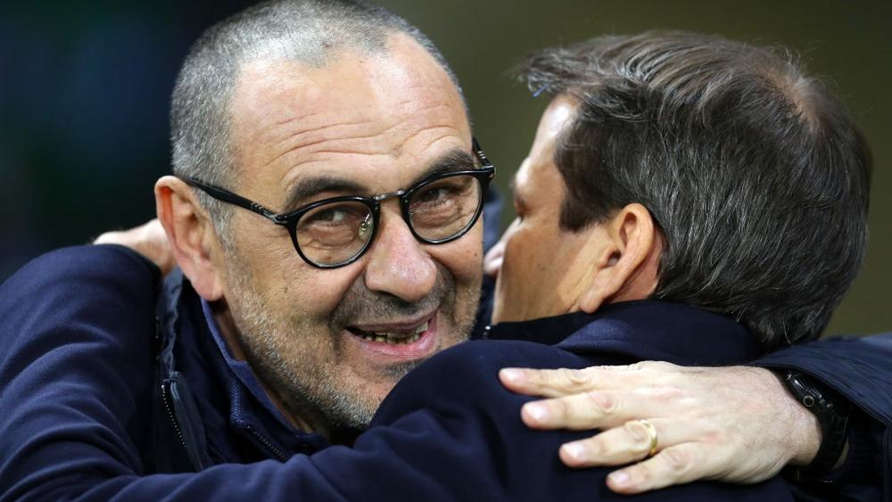 بسبب وضعيته "الحرجة" .. يوفنتوس يُحصن ماوريتسيو ساري من فيروس كورونا