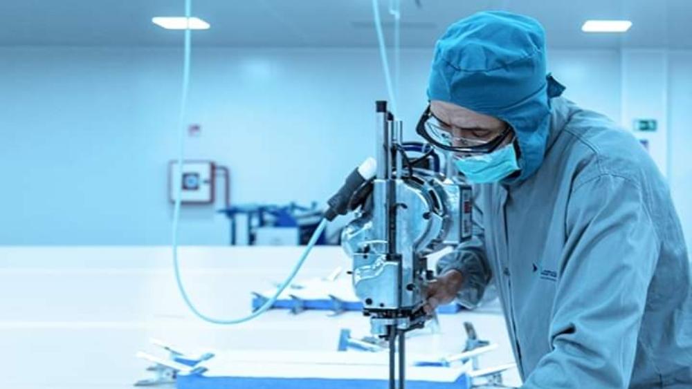 "الحاجة أُمُّ الاختراع" .. جائحة "كورونا" تُبرز روح الابتكار وحِسّ المواطنة لدى المغاربة