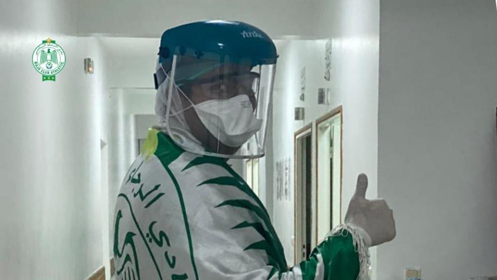 الرجاء الرياضي يشكر العاملين بالقطاع الصحي ويُناشد مساعدتهم بالبقاء في المنازل