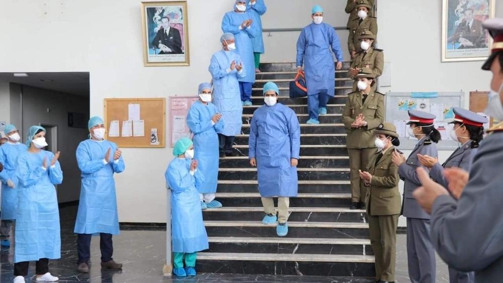 16 حالة تعافي جديدة تغادر المستشفى الجامعي بمراكش أكبرهم يبلغ من العمر 75 سنة