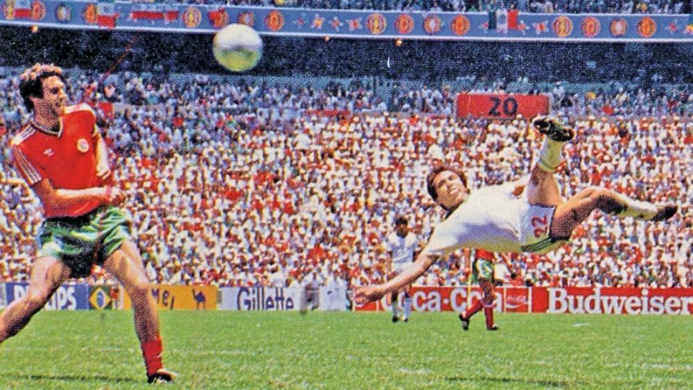 إصابة صاحب أجمل هدف في تاريخ المونديال بـ"فيروس كورونا"