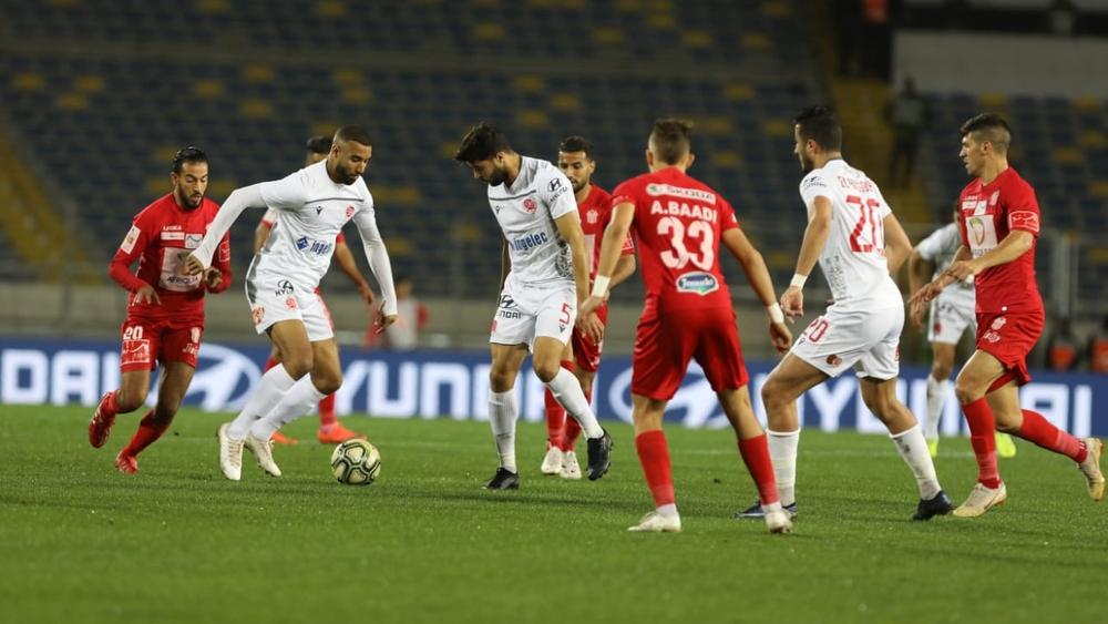 خاص | "لجنة طبية" تتنقل بين المدن لإخضاع لاعبي أندية الدرجتين الأولى والثانية لاختبارات "كورونا".. و "اجتماع" الخميس سيحدد "خريطة" استئناف الموسم الكروي