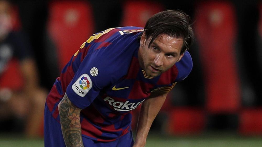 انطلاق "مفاوضات التجديد" بين ميسي وبرشلونة.. ليونيل يضع بندا "لا يقبل النقاش" ويوافق على عدم زيادة راتبه!