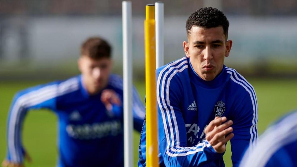 الإصابة تُغيِّبُ الياميق لحوالي شهر وتحرم سرقسطة من خدماته في مرحلة حاسمة