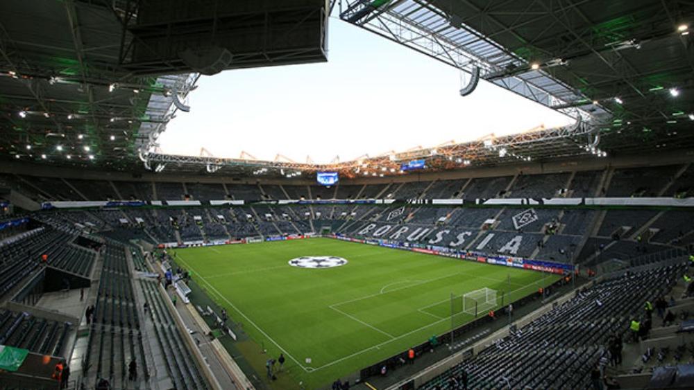 رغم بيع أكثر من 10 آلاف تذكرة .. مباراة ريال مدريد ضد مونشينجلادباخ بدون جماهير