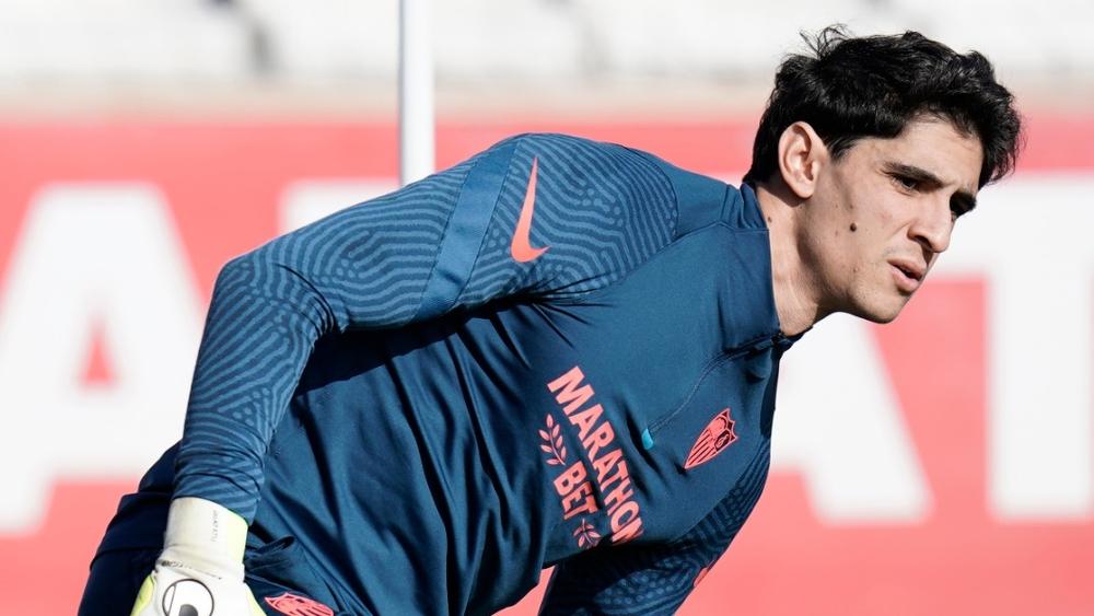 بعد تعافيه من "كورونا".. بونو يعود إلى تدريبات إشبيلية قبل مواجهة ريال مدريد