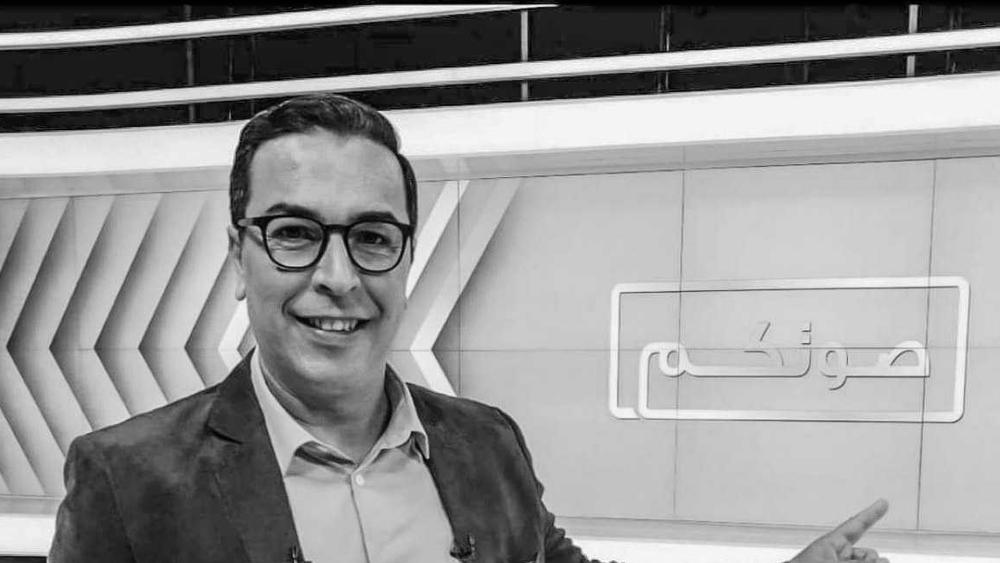 بصور للراحل و"رسائل تعزية".. لاعبو البطولة يتفاعلون مع وفاة الإعلامي صلاح الدين الغماري