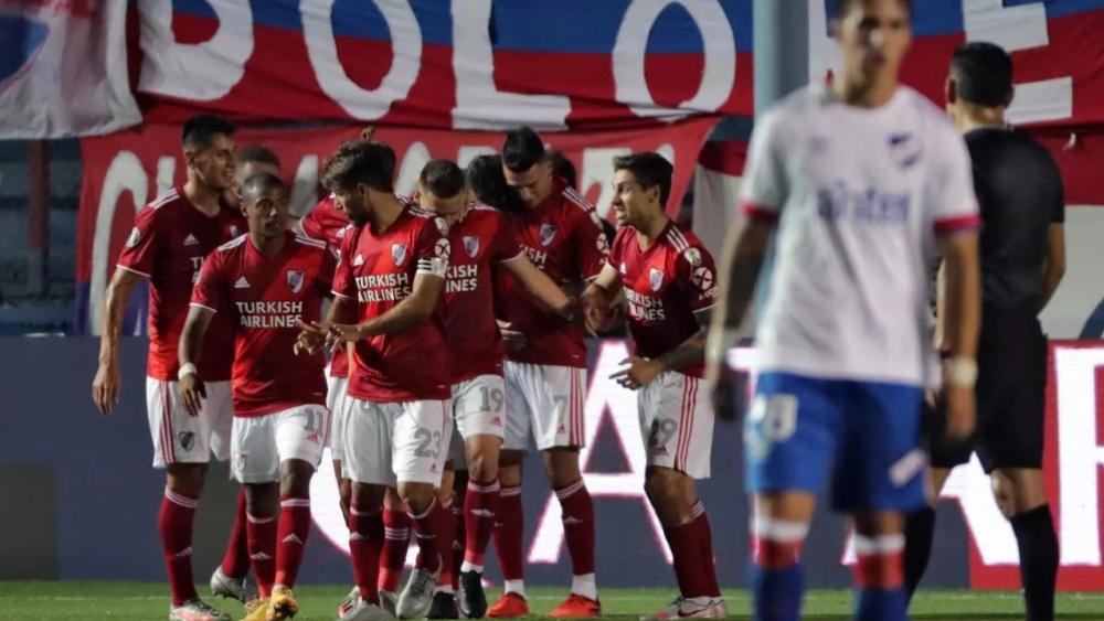 ريفر بليت يكتسح ناسيونال ويعبر إلى نصف نهائي "كوبا ليبرتادوريس"