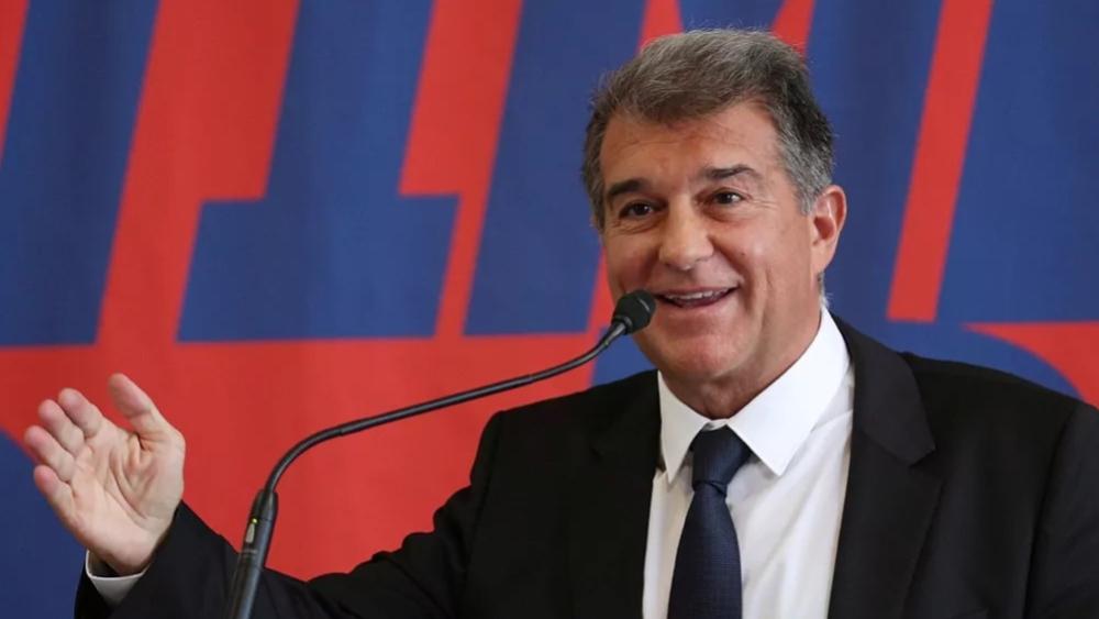 لابورتا بعد ظهوره على شاشة عملاقة بالدار البيضاء: "سنة سعيدة وشكراً للشركاء ديال المغرب"