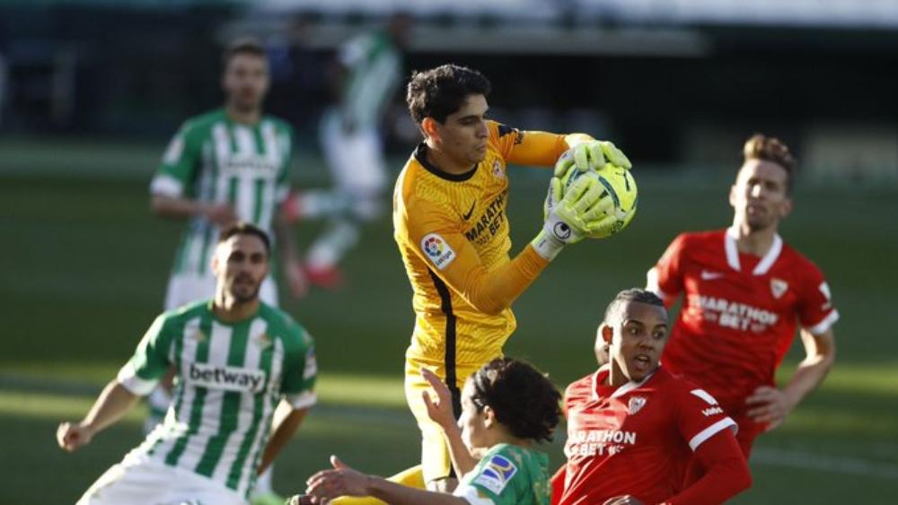 بونو: "لم أتفاجأ بتغيير مسدد ركلة الجزاء الثانية والتعادل في الديربي نتيجة مستحقة"