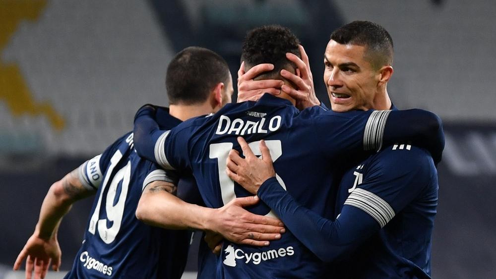 بـ 759 هدفا.. كريستيانو رونالدو يعادل رقم بيكان كأكثر لاعب تسجيلا للأهداف في تاريخ كرة القدم