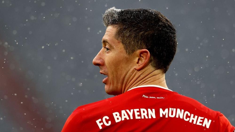 ليفاندوفسكي يُحطم رقمًا "أسطوريًا" في الدوري الألماني