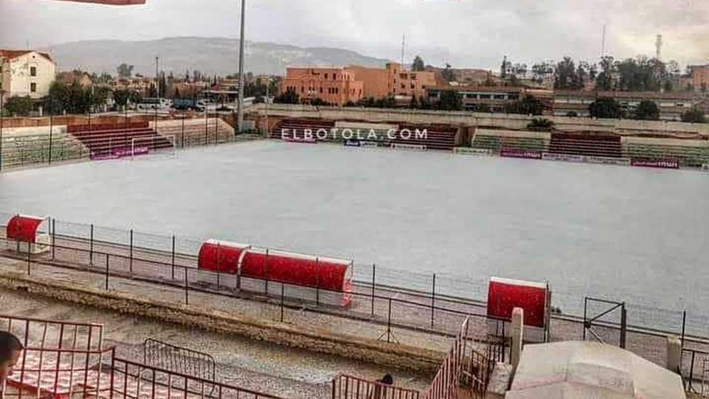 التساقطات الثلجية تتسبب في تأجيل مباراة ش. خنيفرة وأولمبيك الدشيرة.. والمواجهة تستكمل دقائقها غدا الأحد بداية من الثالثة زوالا