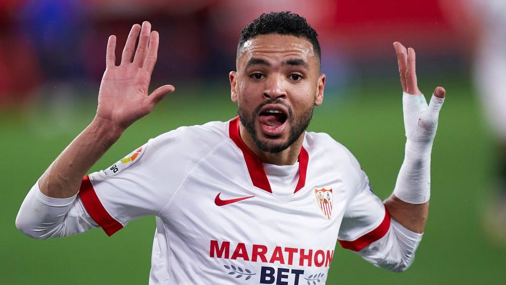 النصيري يتقاسم المركز الثالث لهدافي "الليغا" مع بنزيما ومورينو بـ 15 هدفا