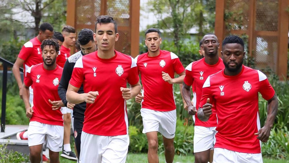 الوداد بمن حضر.. ممثل الكرة الوطنية في مهمة قارية جديدة بـ"طابع شكلي" في جوهانسبورغ