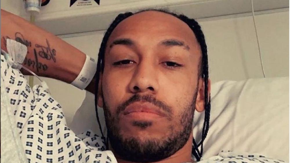 الغابوني أوباميانغ يكشف إصابته بالمالاريا ويعلق: "أشعر الآن بتحسن.. سأعود أقوى من أي وقت مضى"