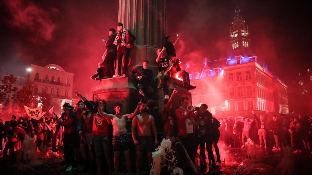 احتفالات جماهير ليل بلقب "الليغ 1" تشهد اعتقالات وإصابات