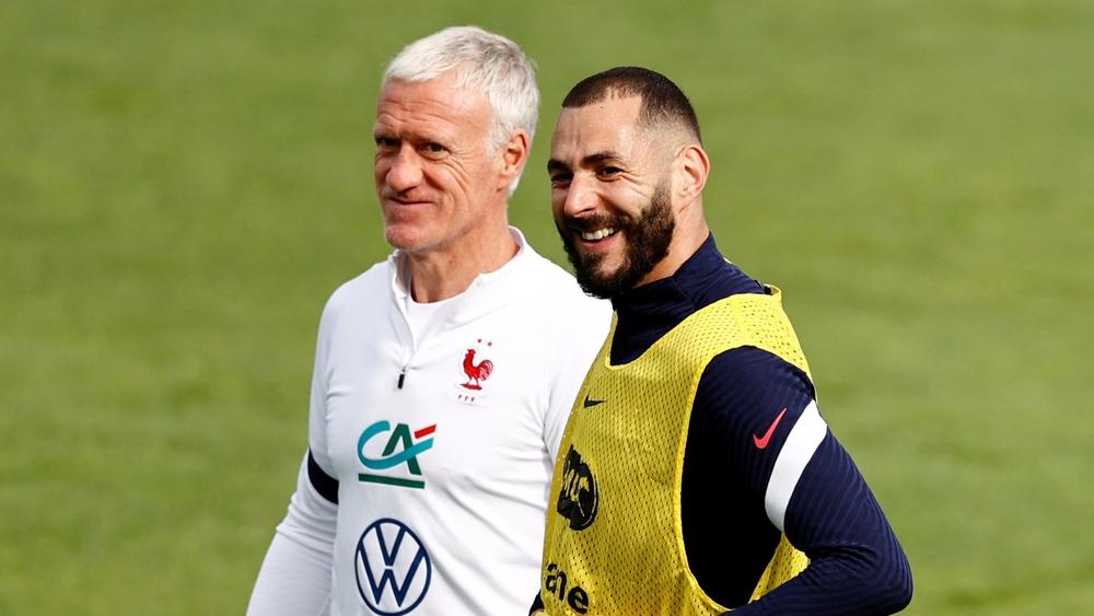 ديشان: "لم أقرر عودة بنزيما إلى منتخب فرنسا لدوافع شخصية"