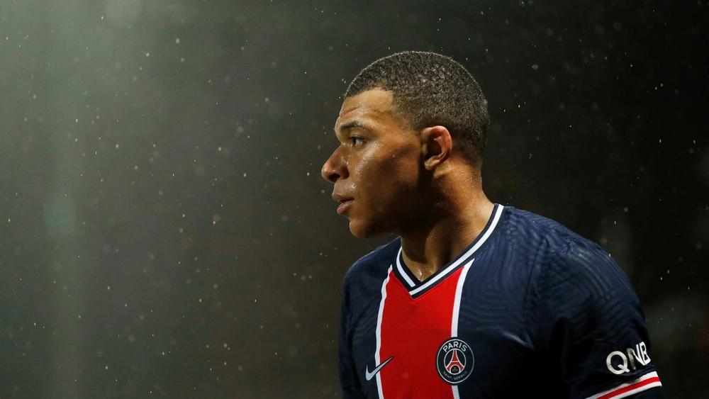 بعد أسبوع من تصريحات الخليفي.. مبابي "يثير الغموض" بشأن مستقبله: "لا أعلم هل أنا في أفضل مكان أم لا"!