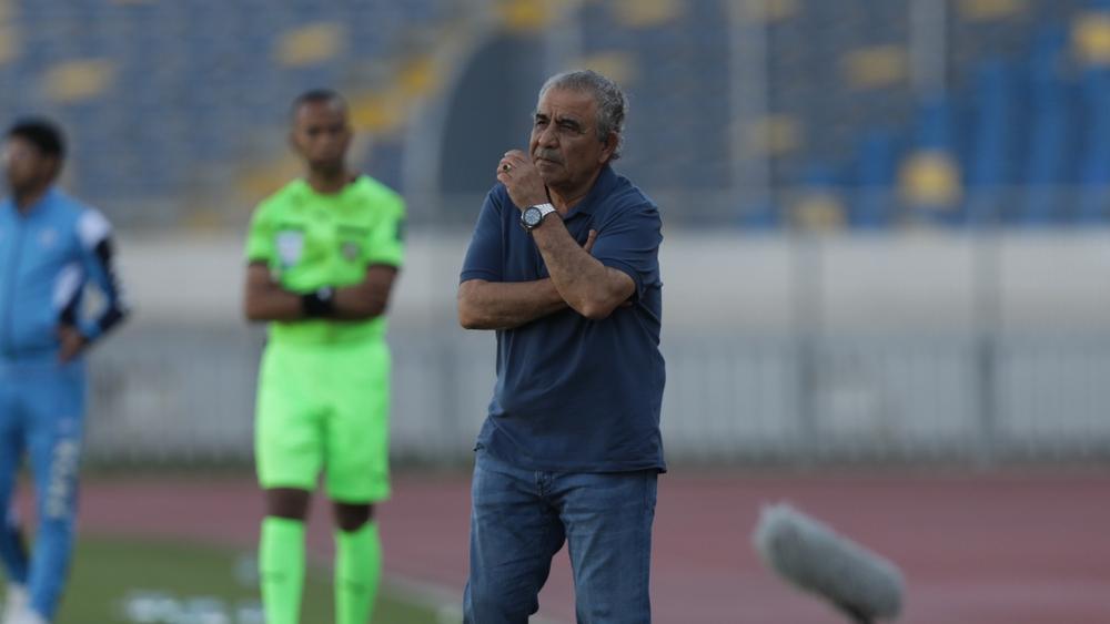 البنزرتي: "سقوط متكرر للاعبي الزمامرة وإيقاف مزعج للعب من طرف الحكم.. كل هذا يسيء للكرة المغربية"