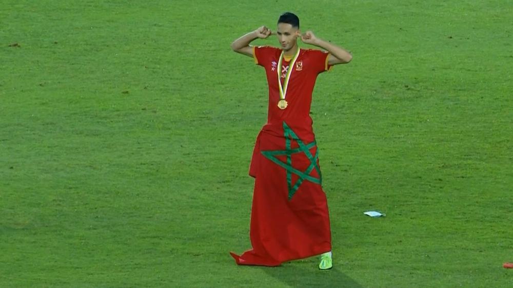 بعد تتويجه بدوري الأبطال رفقة الأهلي.. بدر بنون يحصد جميع "الألقاب الممكنة" على مستوى الأندية الأفريقية