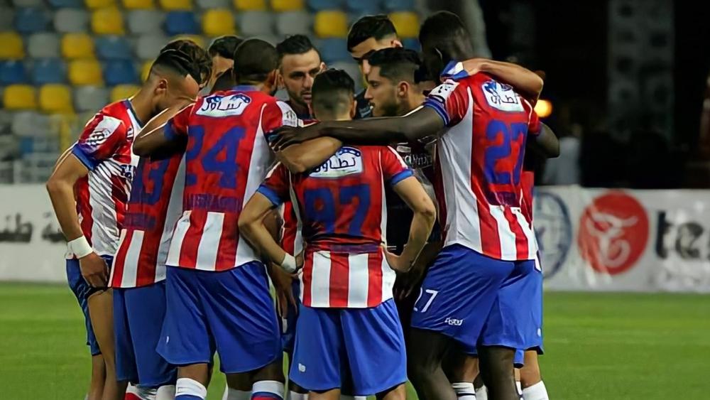 منقوصة من 13 عنصرا المصابين بـ"كورونا" بينهم أربعة لاعبين.. بعثة "الماط" تتجه صوب مدينة مراكش قبل قليل تأهبا لمنازلة الوداد