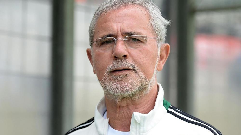 وفاة أسطورة الكرة الألمانية "غيرد مولر" عن عمر الـ75 عامًا