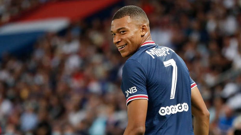 ريال مدريد يرفع عرضه ويقدم 180 مليون يورو للـ"بي إس جي" من أجل مبابي