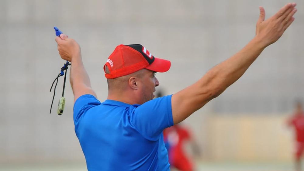 حسنية أكادير تؤكد مغادرة المهاجم فريد جينيور للفريق بعد ستة أيام من الإعلان عن انتدابه