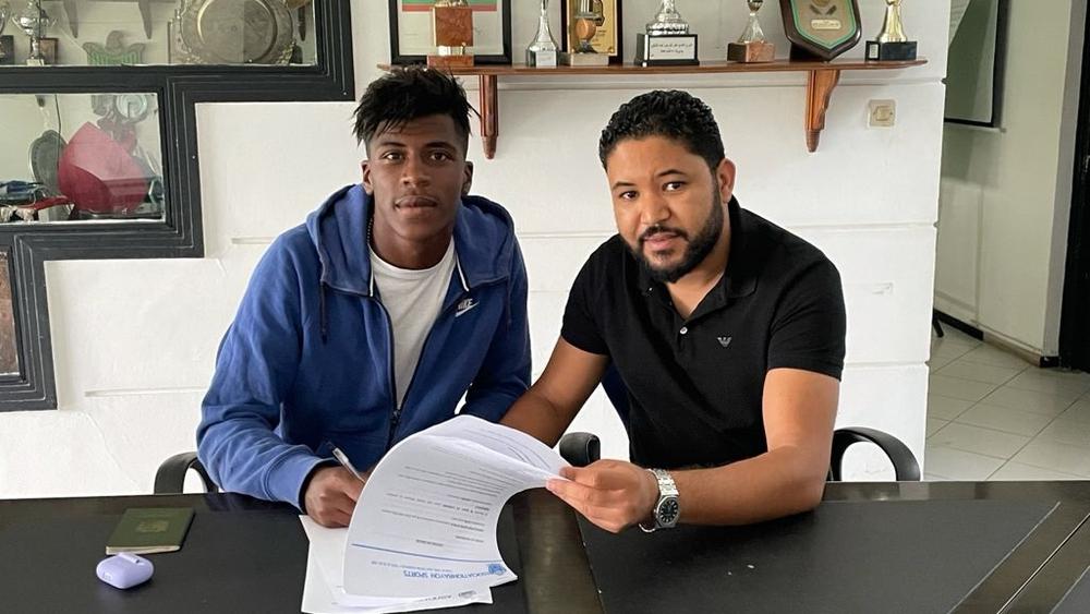 رايون سبورتس الرواندي يُعلن استعارته لاعب فئة أمل الرجاء أيوب أيت لحساين