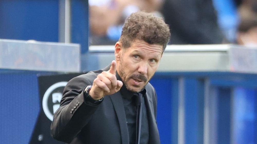 سيميوني بعد الخسارة الأولى لأتلتيكو مدريد: "افتقرنا إلى الأفكار لكسر دفاع ألافيس"