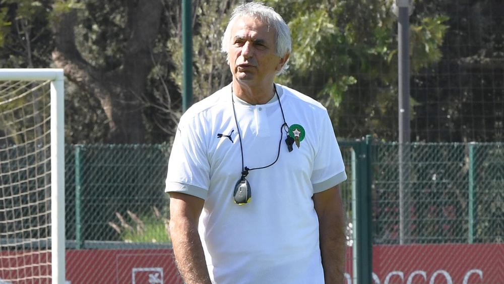 خليلوزيتش: "في كرة القدم الحديثة ليس هناك 11 لاعبا رسميا وأنتظر ردة فعل قوية من منتخب غينيا بيساو في مباراة الغد"