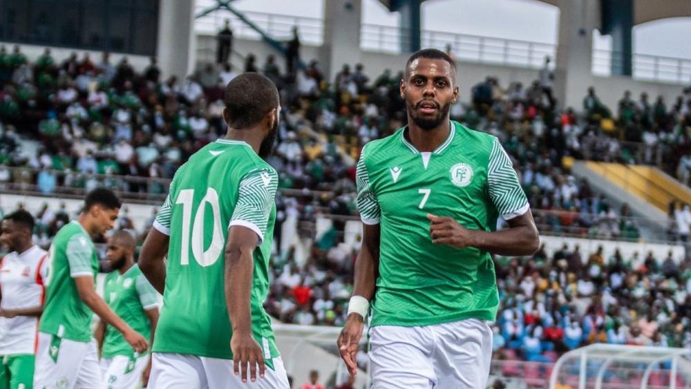 سيليماني (لاعب منتخب جزر القمر): "لا نخشى المغرب وغانا ولا نريد الاكتفاء بثلاث مباريات فقط في كأس أمم أفريقيا"