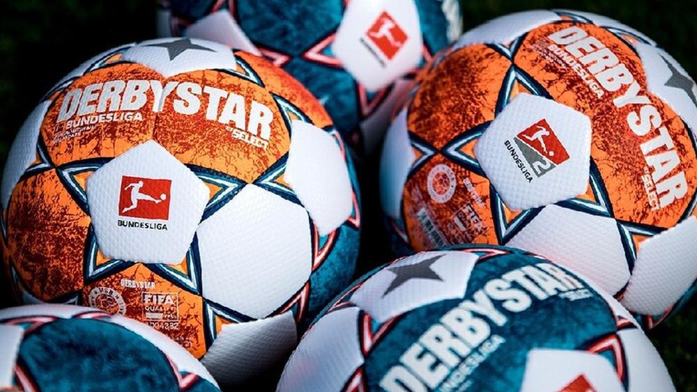 18 "إصابة بكورونا" بفريق واحد تؤجل مباراة كرة قدم في ألمانيا!