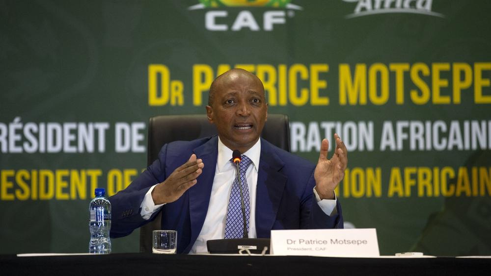 "الكاف" يظهر "العين الحمراء" للكاميرون ويطالبها بالإجابة عن تساؤلاته المتعلقة بجاهزية الملاعب وحضور الجماهير قبل الـ30 من نونبر الجاري