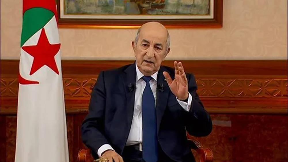 رئيس الجزائر يهنئ منتخب بلاده بعد التأهل على حساب المغرب بعبارة "مليون ونصف مليون مبروك"