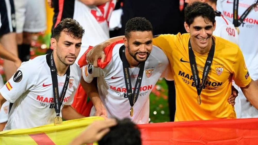 Le trio marocain du FC Séville arrivera en retard au rassemblement de l'EN