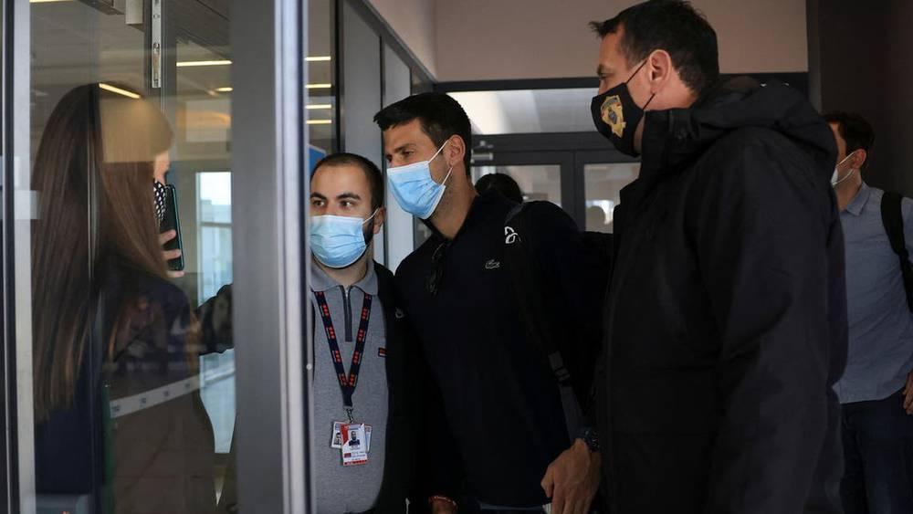 استقبال الأبطال لديوكوفيتش في صربيا بعد استبعاده من المشاركة في دورة أستراليا