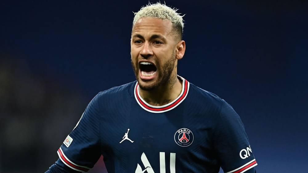 غرفة ملابس باريس سان جيرمان اشتعلت بعد الخسارة.. نيمار تشاجر مع دوناروما والخليفي وبّخ اللاعبين