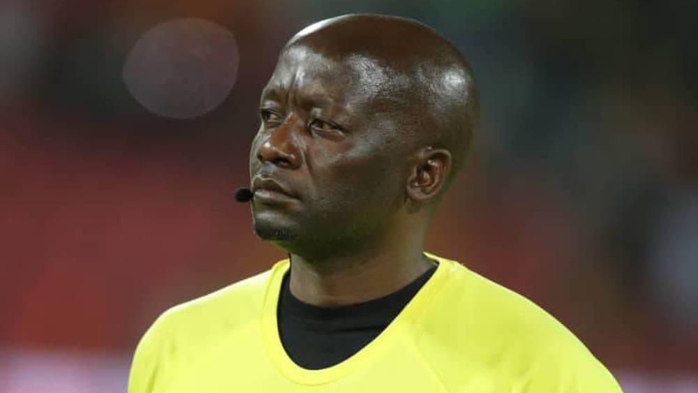 الحكم البوتسواني "جوشوا بوندو" يُدير مباراة أمازولو والرجاء في دوري الأبطال