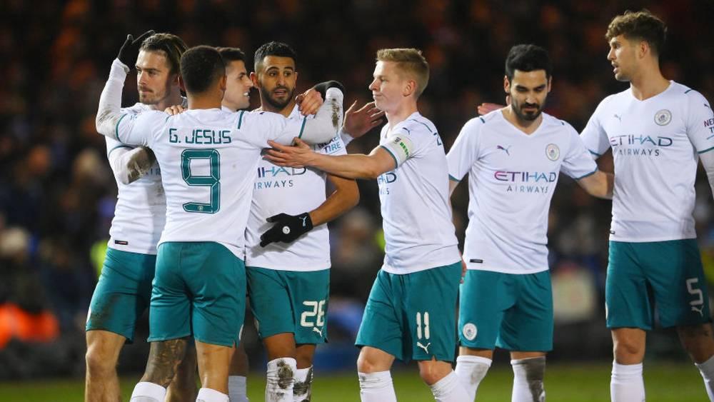 فيران توريس ينصح برشلونة بالتعاقد مع لاعب من مانشستر سيتي