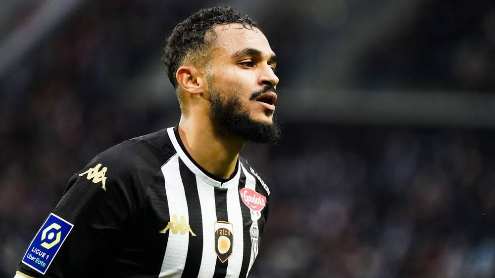 بوفال يستعد لإجراء فحوصات طبية "دقيقة" لتحديد مدى خطورة إصابته ومدة غيابه عن الملاعب