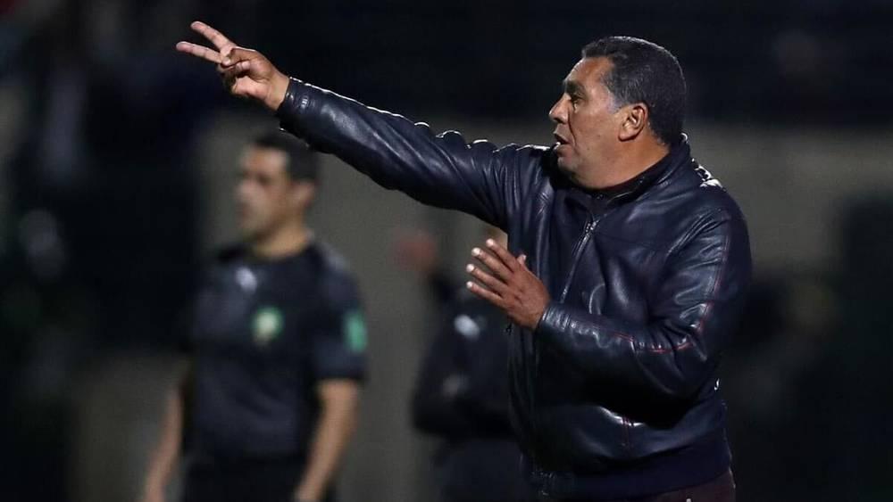 الطاوسي: "الجمهور تاج فوق رؤوسنا.. تشجيعاته استقبلناها بطريقة إيجابية وأهديناه الانتصار أمام مولودية وجدة"