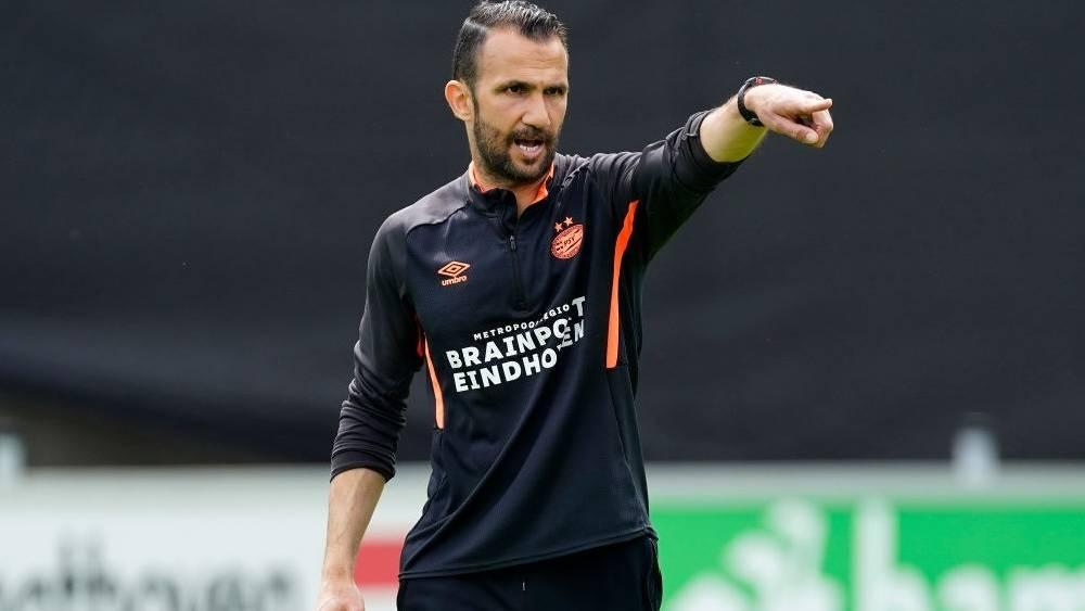 عادل رمزي يتولى مهمة الإشراف على الفريق الرديف لـ"بي إس في إيندهوفن" اعتبارا من الموسم المقبل خلفا لفان نيستلروي