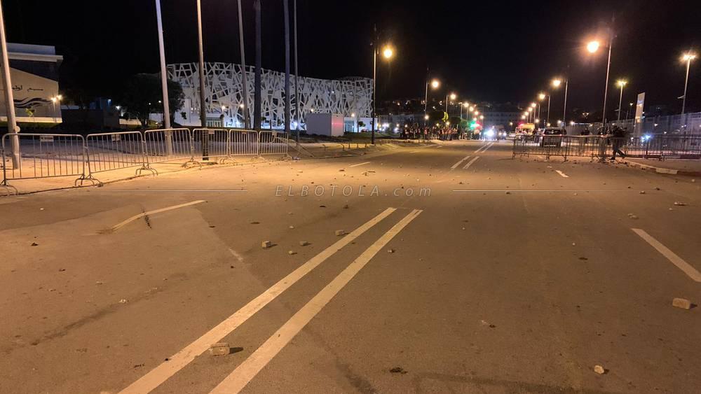 تخريب للممتلكات واعتقالات وإصابات متفاوتة "الخطورة".. ليلة "سوداء" عاشها محيط ملعب طنجة الكبير بعد نهاية مباراة الاتحاد ونهضة بركان