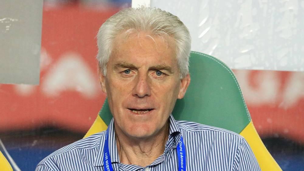 مدرب جنوب أفريقيا: "بيرسي تاو يحتاج وقتا لتجاوز هزيمة النهائي أمام الوداد وأتمنى أن يكون جاهزا لمباراة المغرب"