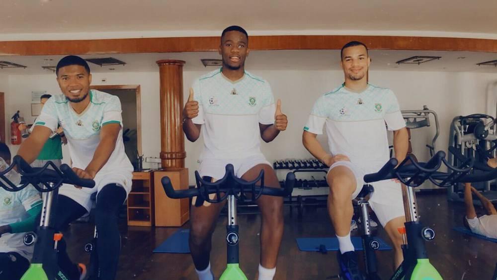 منتخب جنوب أفريقيا يستأنف تداريبه بحصة صباحية لتقوية العضلات في الفندق تأهبا لمواجهة المغرب