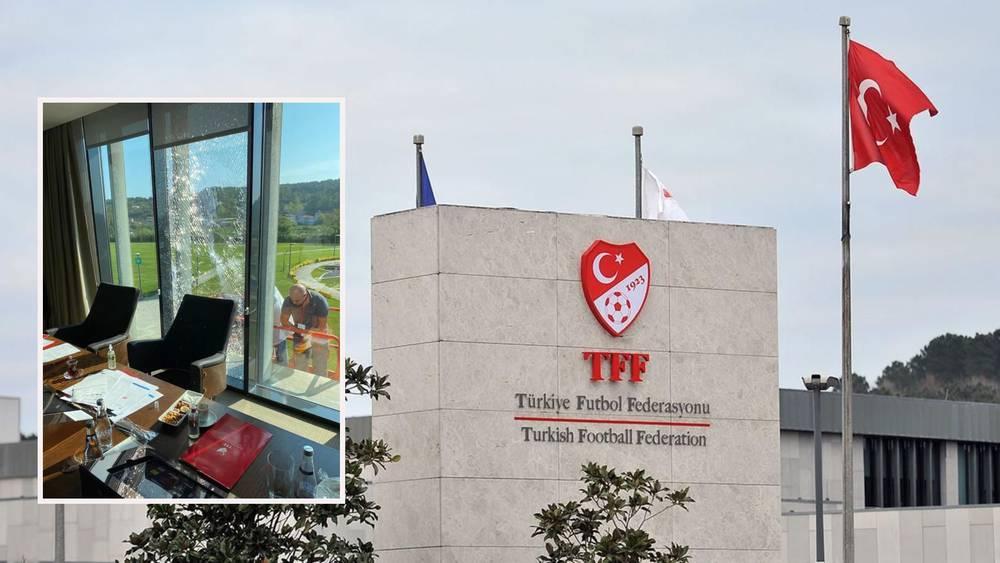 هجوم مسلح على مقر الاتحاد التركي لكرة القدم!